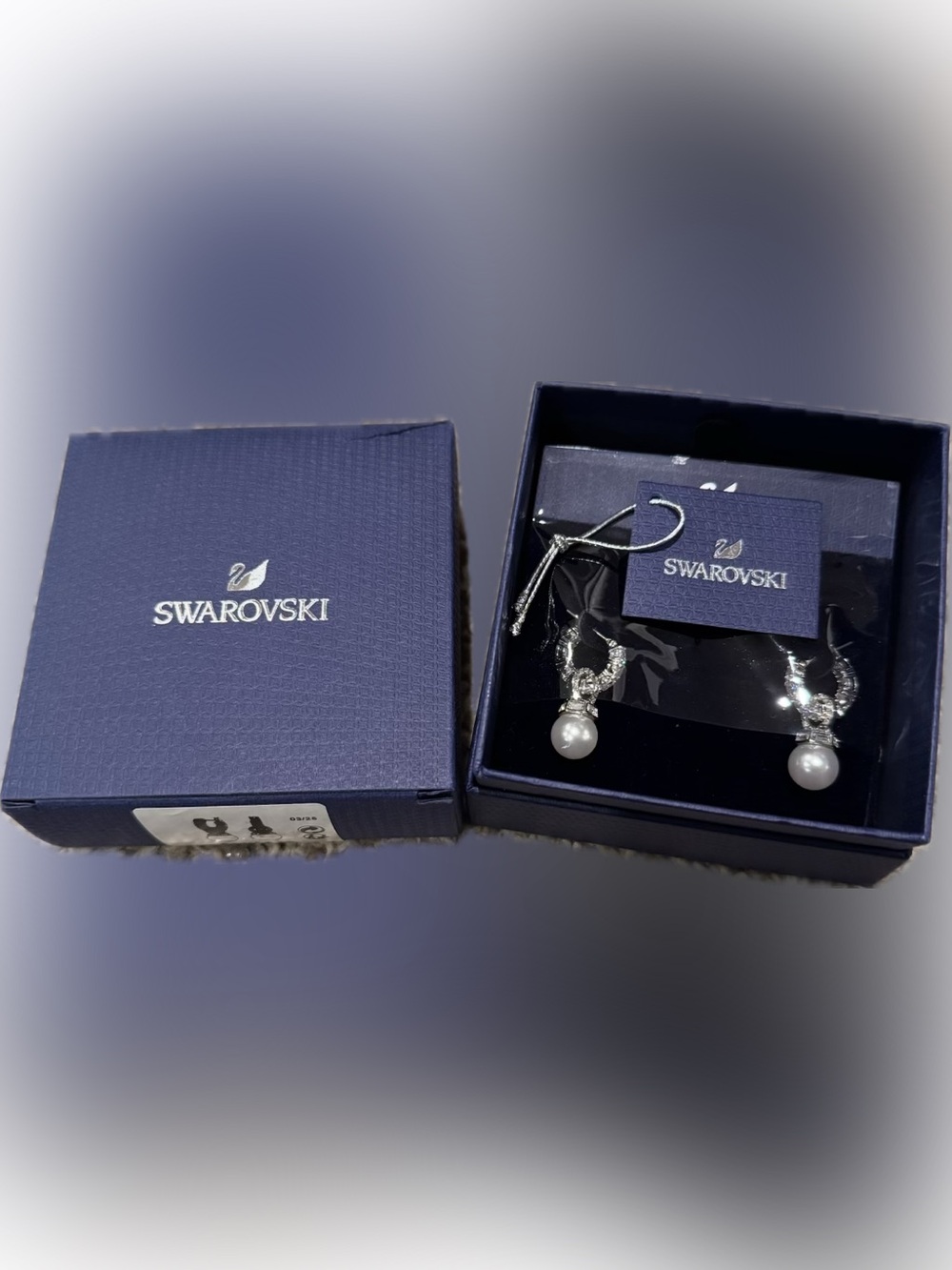 Swarovski Crystal Pearl Drop Earrings NIB Retail:$139 - Picture 2 of 7